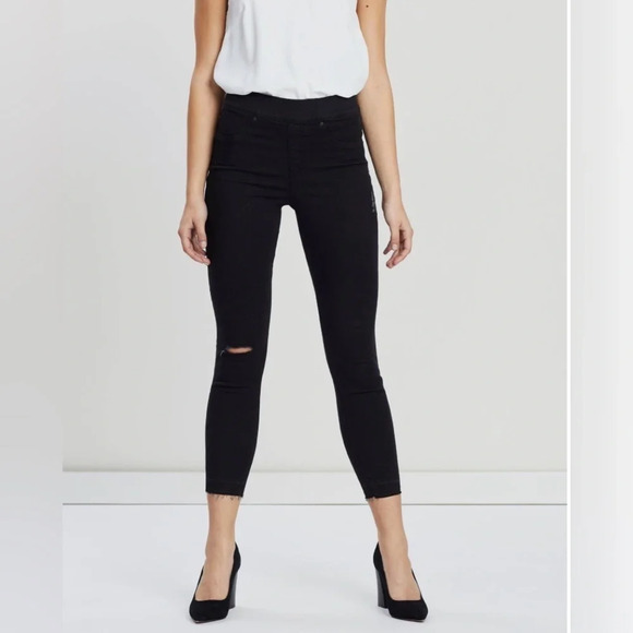 NWT SPANX Vintage Black Skinny Jeans, Size Medium Petite
